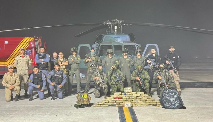 132837_apreensao-de-drogas-7-jpeg.jpeg 132837_apreensao-de-drogas-7-jpeg.jpeg