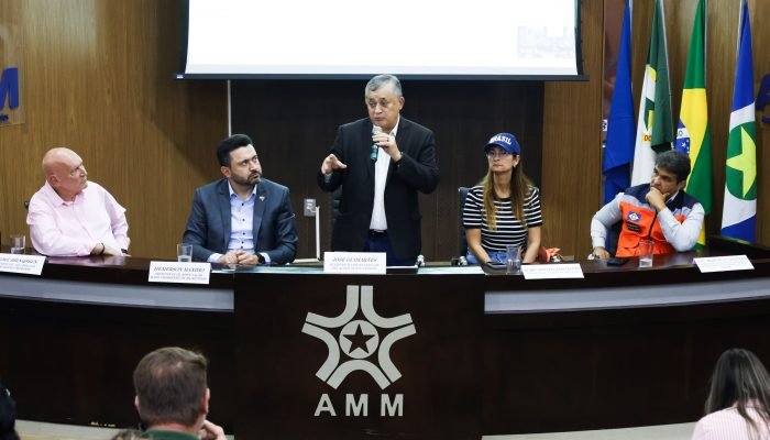 139296_ministro-jose-guimaraes-jpg.jpg