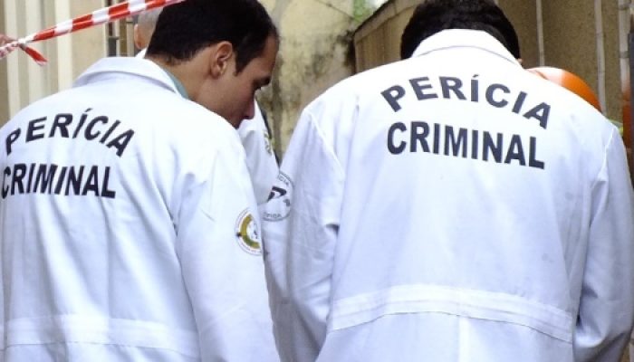 14ago2014-peritos-trabalham-em-local-de-queda-de-aeronave-em-santos-no-litoral-de-sao-paulo-em-aci.jpeg 14ago2014-peritos-trabalham-em-local-de-queda-de-aeronave-em-santos-no-litoral-de-sao-paulo-em-aci.jpeg