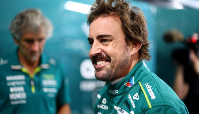 1755389760_fernando-alonso-aston-martin-r.jpg