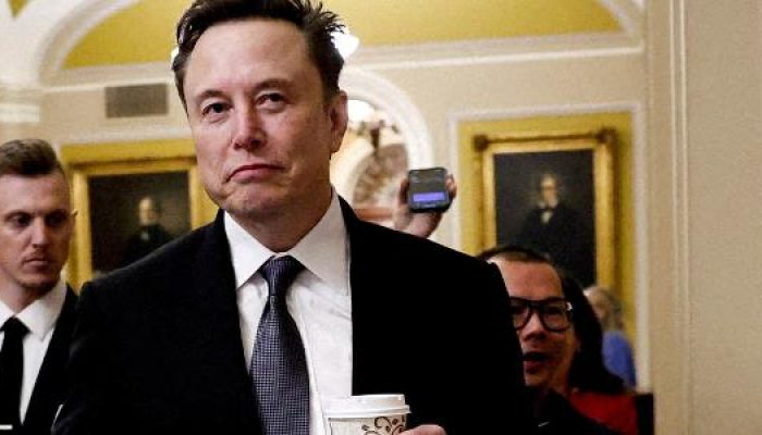 5dez2024-elon-musk-andando-pelo-capitolio-1739137177235_v2_615x300.jpg 5dez2024-elon-musk-andando-pelo-capitolio-1739137177235_v2_615x300.jpg