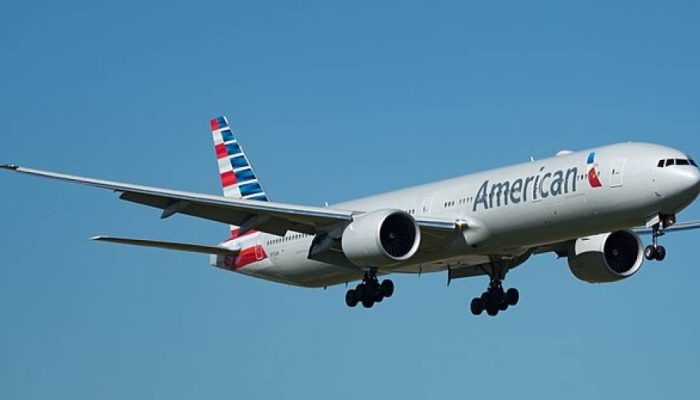 American_Airlines_Boeing_777-300ER_N732AN_at_Miami_International_Airport.jpg American_Airlines_Boeing_777-300ER_N732AN_at_Miami_International_Airport.jpg