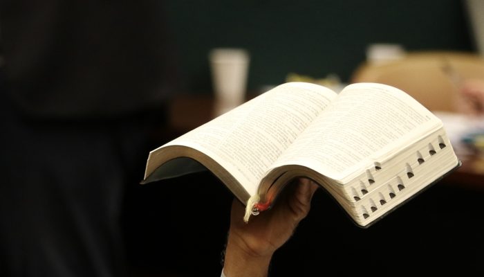 Biblia_Fabio_POzzebom_ABR.jpg Biblia_Fabio_POzzebom_ABR.jpg