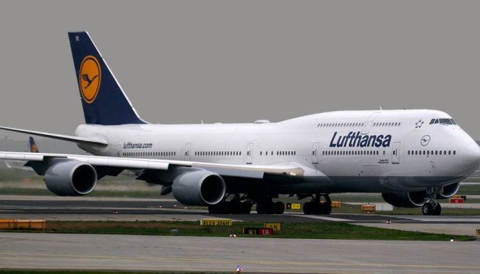 Boeing_747-830_Lufthansa_D-ABYK_11121729523.jpg Boeing_747-830_Lufthansa_D-ABYK_11121729523.jpg