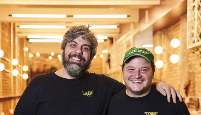 Caio-Alciati-e-Joao-Gertel_Los-Dos-Cantina_Creditos_-Lais-Acsa-2-e1743470958565.jpg Caio-Alciati-e-Joao-Gertel_Los-Dos-Cantina_Creditos_-Lais-Acsa-2-e1743470958565.jpg