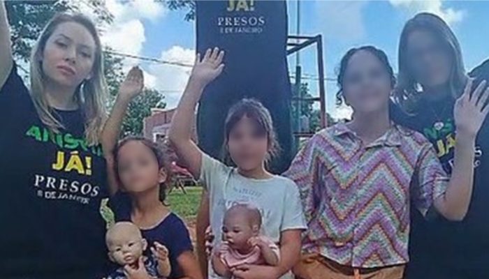 Campanha-Adote-uma-familia-patriota.jpg Campanha-Adote-uma-familia-patriota.jpg