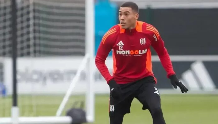 Carlos-Vinicius-em-treino-no-Fulham.webp.jpeg Carlos-Vinicius-em-treino-no-Fulham.webp.jpeg