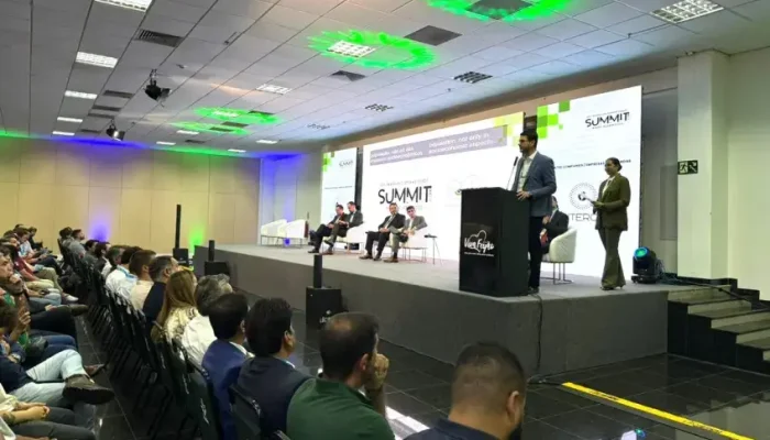 Diretor-Tecnico-do-SebraeMT-Andre-Schelini-participou-da-abertura-do-Brazil-Superfoods-Summit-2026-r.webp