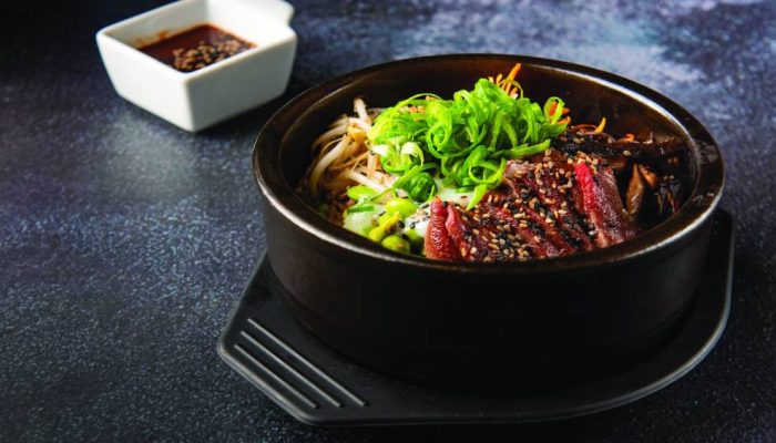 Kaifu-Asian-Cuisine-Wagyu-bibimbap-arroz-coreano-com-broto-de-feijao-cogumelo-shiitake-cenoura-edama.jpeg Kaifu-Asian-Cuisine-Wagyu-bibimbap-arroz-coreano-com-broto-de-feijao-cogumelo-shiitake-cenoura-edama.jpeg