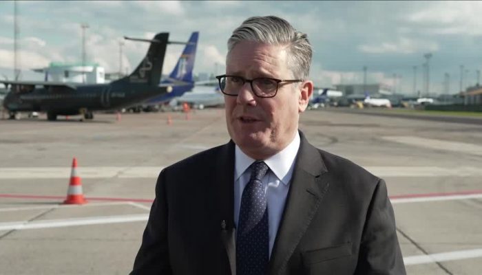 Keir-Starmer-diz-que-policia-esta-sendo-enviada-as-sinagogas-apos-ataque-em-Manchester.jpg Keir-Starmer-diz-que-policia-esta-sendo-enviada-as-sinagogas-apos-ataque-em-Manchester.jpg