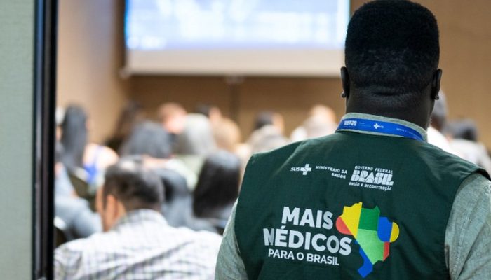 MAIS-MEDICOS.jpeg MAIS-MEDICOS.jpeg