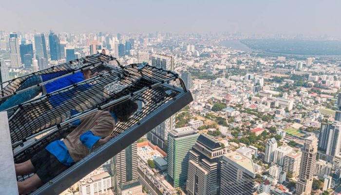 Mahanakhon-Bangkok-I-Tilt.jpg Mahanakhon-Bangkok-I-Tilt.jpg