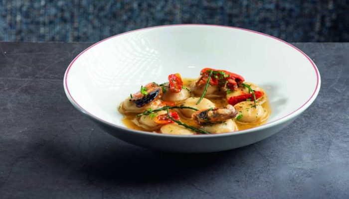 Marena-Cucina-Massa-bottoni-com-recheio-de-grao-de-bico-e-molho-de-mexilhao-011.jpg.jpg Marena-Cucina-Massa-bottoni-com-recheio-de-grao-de-bico-e-molho-de-mexilhao-011.jpg.jpg