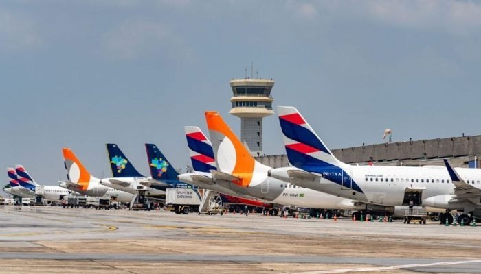 Patio-de-aeronaves-no-Aeroporto-de-Congonhas.jpg