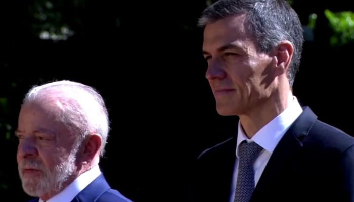 Pedro-Sanchez-recebe-Lula-para-reuniao-em-Barcelona.jpg