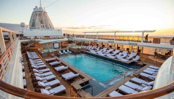 Pool-Deck-Seven-Seas-Splendor.jpg