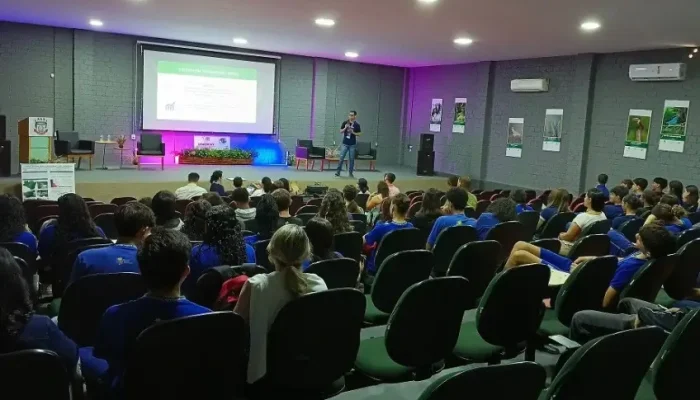 Sebrae-realiza-palestra-sobre-empreendedorismo-para-estudantes-da-rede-municipal-e-estadual-1_p11918.webp