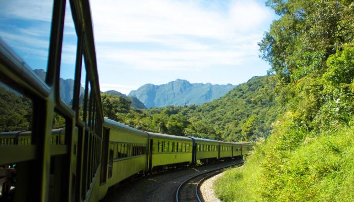 Serra-Verde-Express-Trem-Curitiba-Morretes.jpg