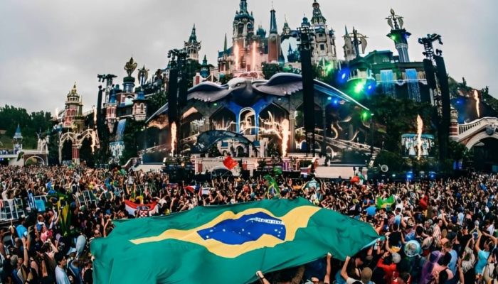 Tomorrowland-br.jpg