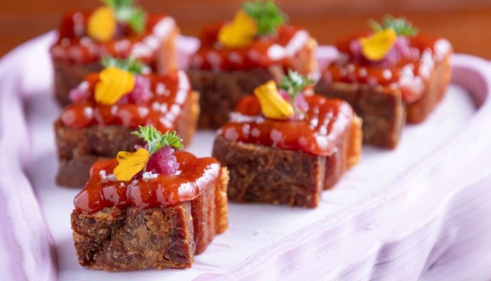 Torresmo-com-goiabada-picante-1.jpg Torresmo-com-goiabada-picante-1.jpg