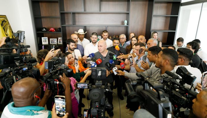 abilio-coletiva-pref.jpg abilio-coletiva-pref.jpg