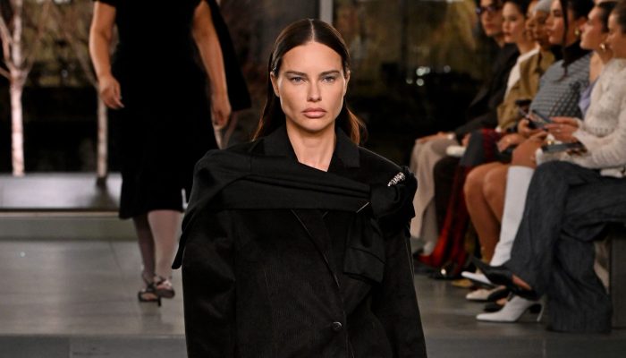 adriana-lima-e1739290174545.jpg adriana-lima-e1739290174545.jpg