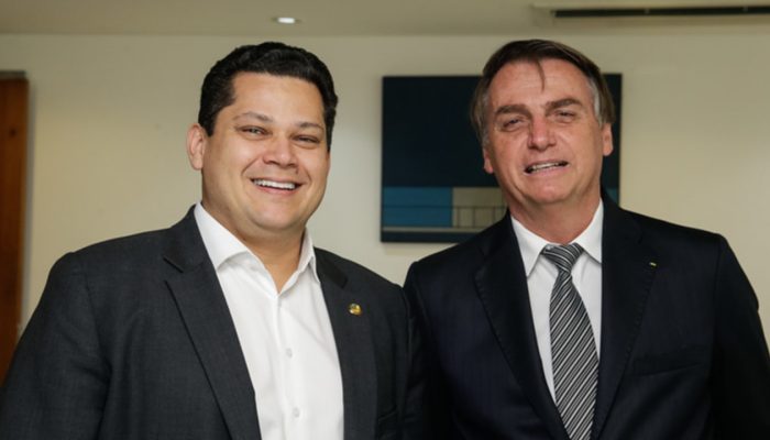 alcolumbre-e-bolsonaro-crop-20211125212604.jpg alcolumbre-e-bolsonaro-crop-20211125212604.jpg