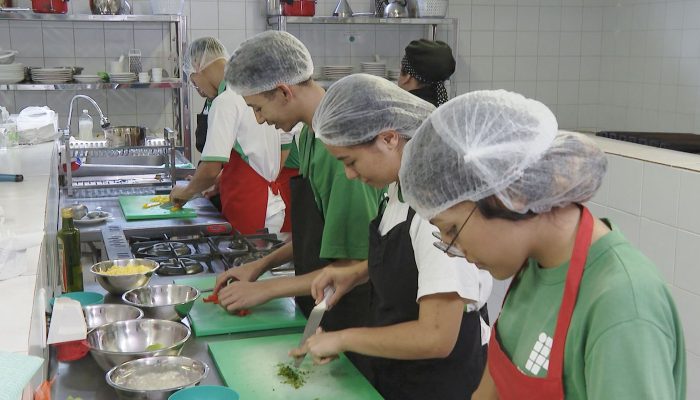 alunos_do_curso_tecnico_de_gastronomia_do_instituto_federal_de_brasilia.jpg alunos_do_curso_tecnico_de_gastronomia_do_instituto_federal_de_brasilia.jpg