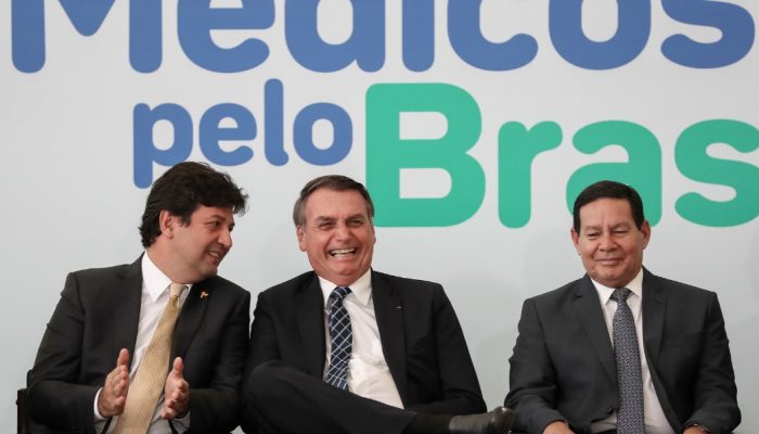 bolsonaro-naCerimonia-de-Lancamento-do-Programa-Medicos-pelo-Brasil.-.jpg