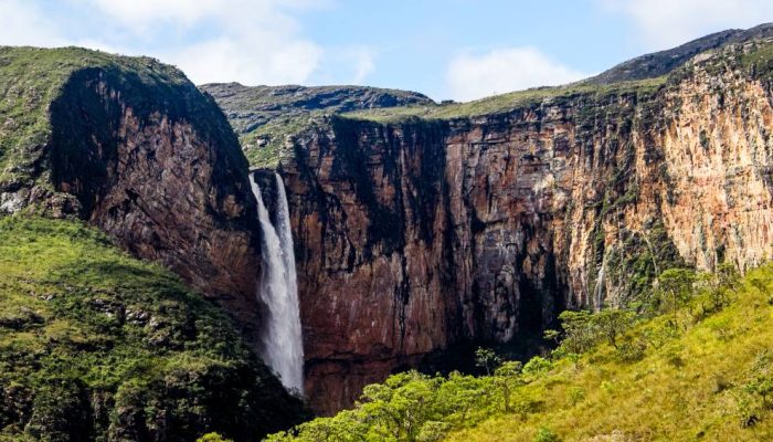 cachoeira-do-tabuleiro.jpg cachoeira-do-tabuleiro.jpg