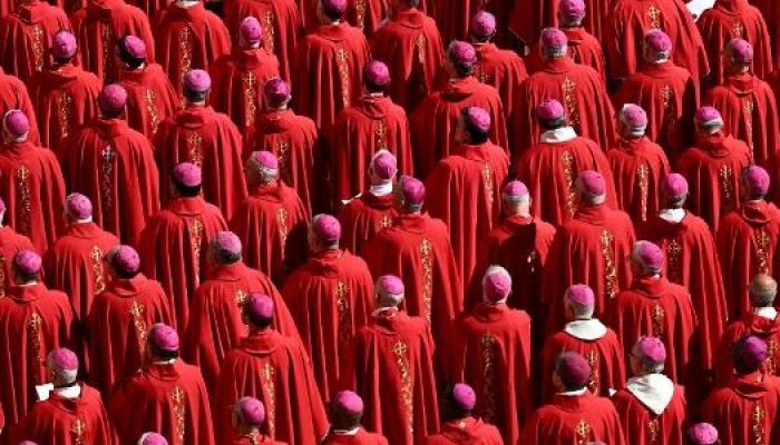 cardeais-acompanham-o-funeral-do-papa-francisco-na-praca-sao-pedro-1745660302743_v2_615x300.jpg cardeais-acompanham-o-funeral-do-papa-francisco-na-praca-sao-pedro-1745660302743_v2_615x300.jpg