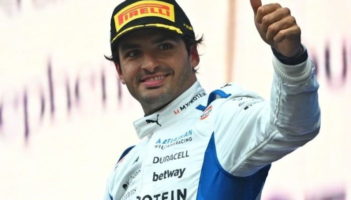 carlos-sainz-schafft-das-was-v.jpg carlos-sainz-schafft-das-was-v.jpg