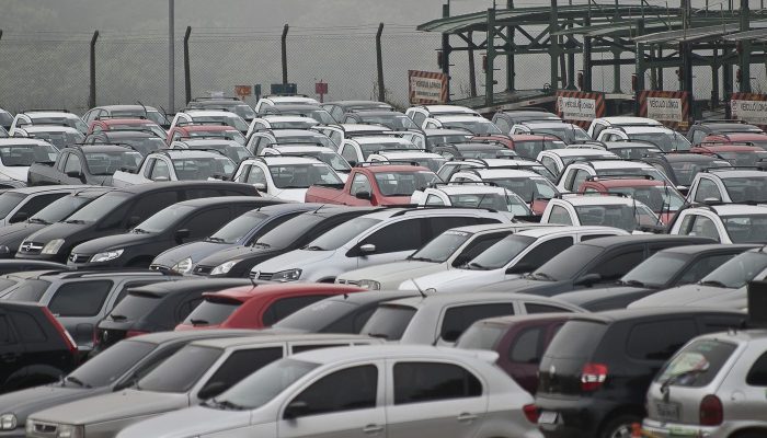 carros-patio-montadora-sao_bernargo_sp1-marcelo_camargo.jpg carros-patio-montadora-sao_bernargo_sp1-marcelo_camargo.jpg