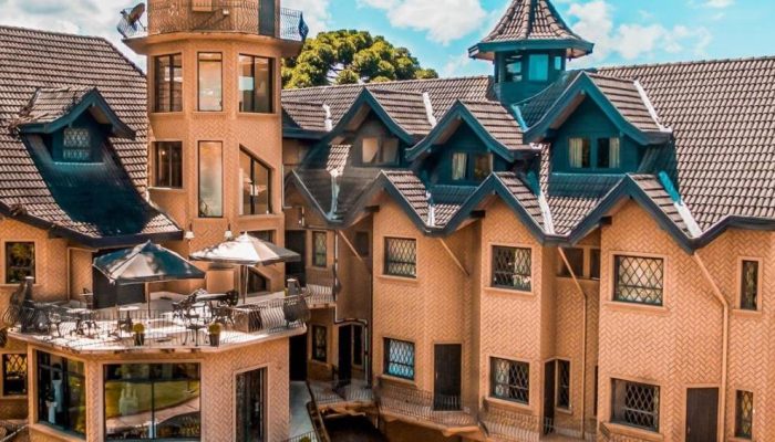 castelo-nacional-inn-exterior.jpg castelo-nacional-inn-exterior.jpg