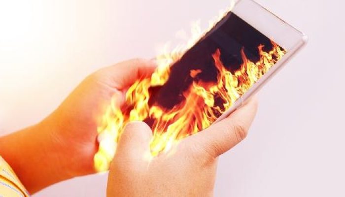 celular-pegando-fogo-1547470402493_v2_615x300.jpg