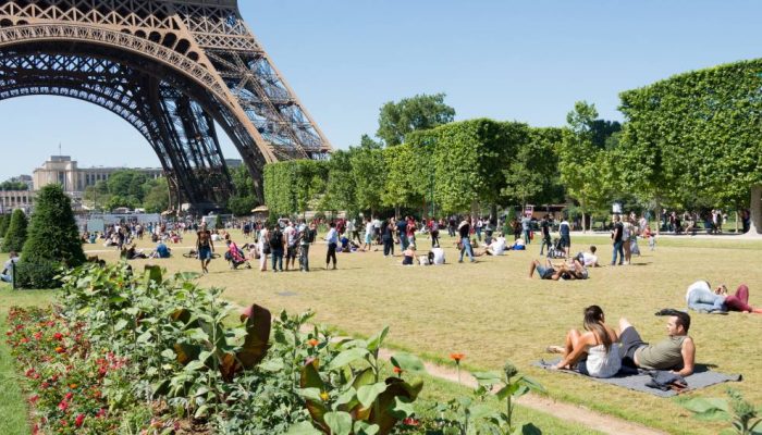 champ-de-mars-paris.jpg