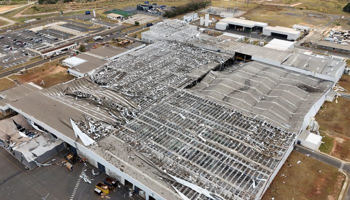 destruicao_da_fabrica_da_toyota_em_porto_feliz_.jpg destruicao_da_fabrica_da_toyota_em_porto_feliz_.jpg