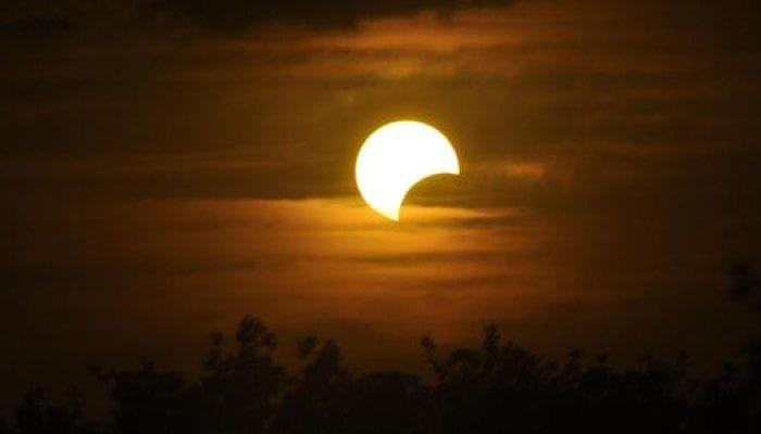 eclipse-solar-parcial-1743007225461_v2_615x300.jpg eclipse-solar-parcial-1743007225461_v2_615x300.jpg