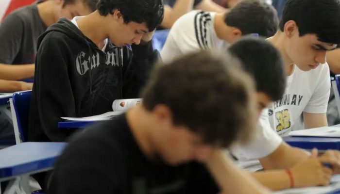 estudantes-sala-de-aula-sisu.jpg