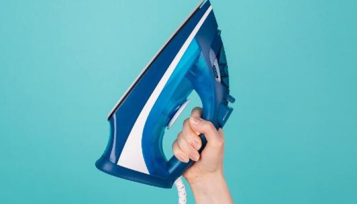 ferro-de-passar-1620950032674_v2_615x300.jpg