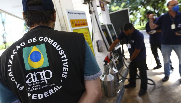 fiscalizacao-postos-de-combustivel_mcamgo_abr_150320211818-27.jpg