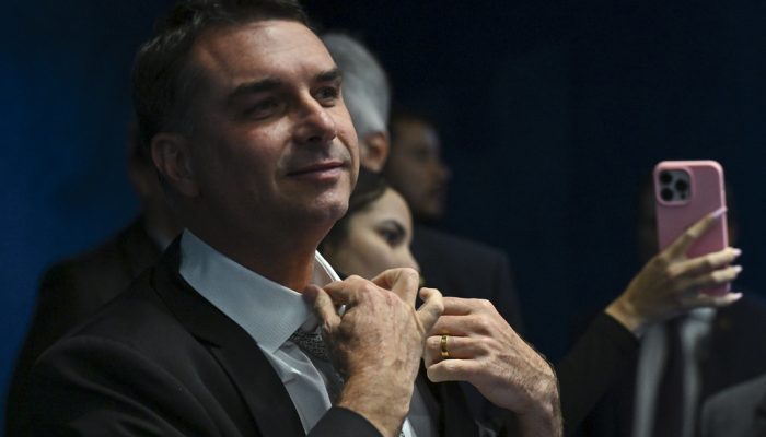 flavio-bolsonaro-pode-ficar-inelegivel-2026-suposta-calunia.jpg
