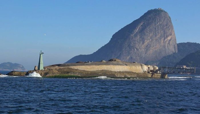 forte-da-laje-baia-guanabara.jpg