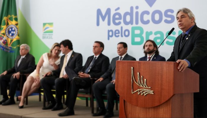 lancamento-programa-medicos-pelo-brasil.jpg lancamento-programa-medicos-pelo-brasil.jpg