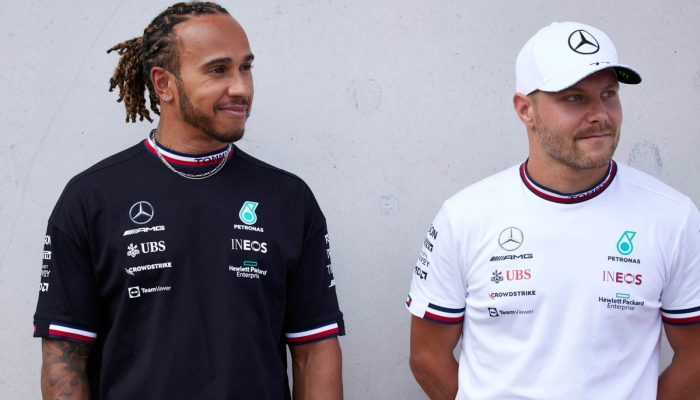 lewis-hamilton-mercedes-and-va.jpg lewis-hamilton-mercedes-and-va.jpg