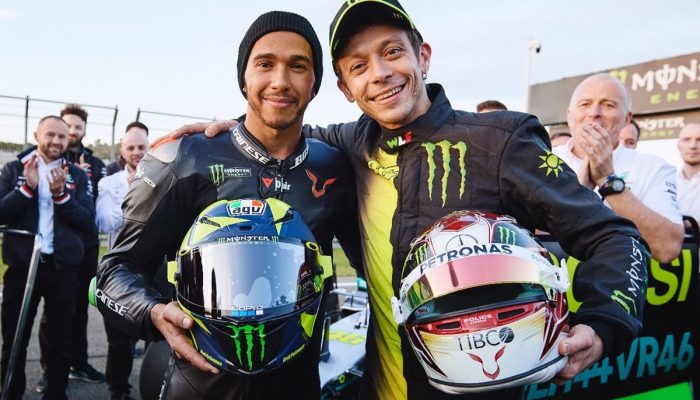 lewis-hamilton-valentino-rossi.jpg lewis-hamilton-valentino-rossi.jpg