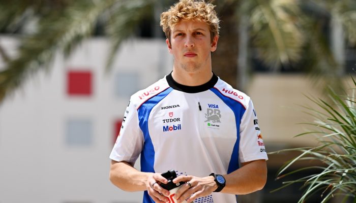 liam-lawson-racing-bulls-team.jpg