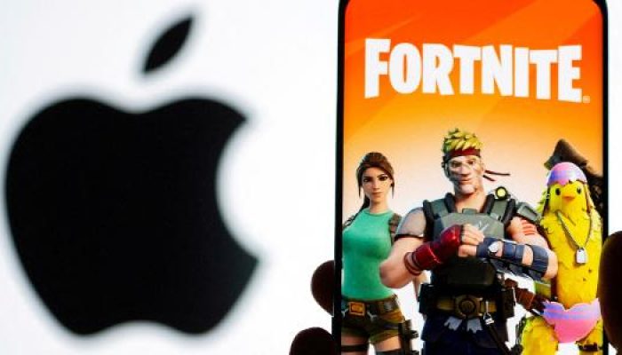 logotipo-da-apple-ao-lado-e-um-smartphone-com-ilustracao-do-jogo-fortnite-da-epic-games-174170287683.jpeg logotipo-da-apple-ao-lado-e-um-smartphone-com-ilustracao-do-jogo-fortnite-da-epic-games-174170287683.jpeg