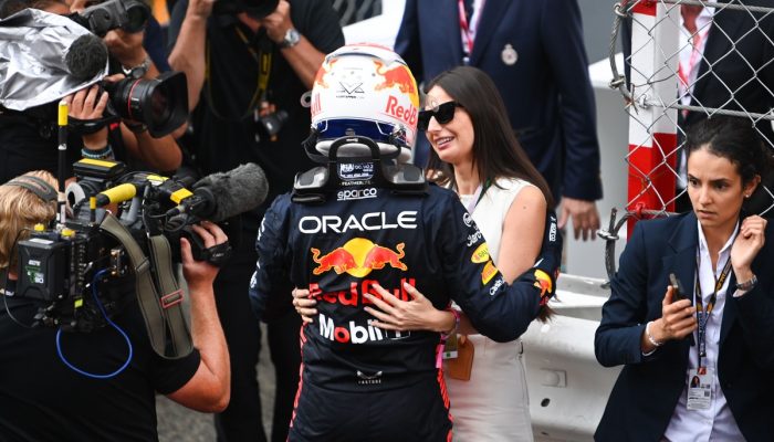 max-verstappen-com-kelly-pique.jpg max-verstappen-com-kelly-pique.jpg