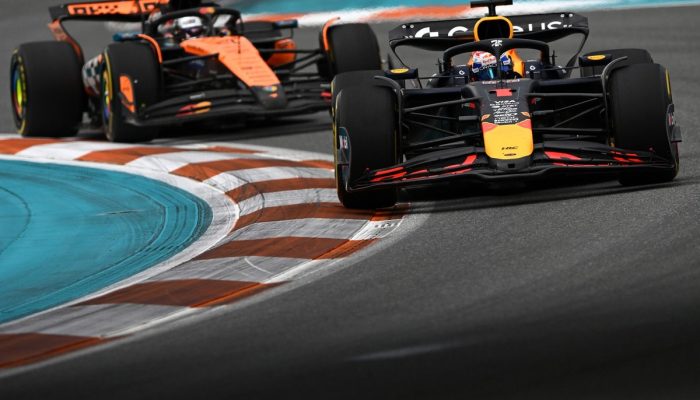 max-verstappen-red-bull-racing-2.jpg max-verstappen-red-bull-racing-2.jpg